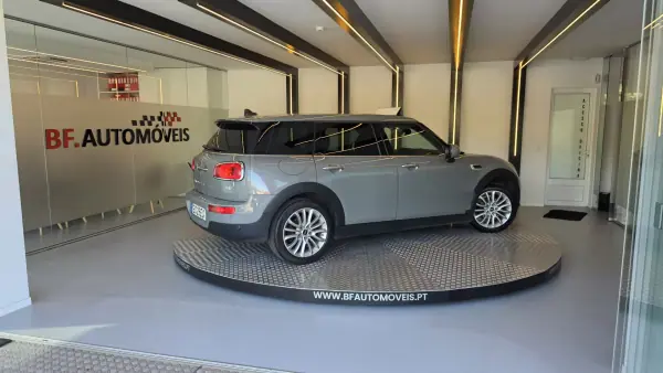 MINI Clubman 2017 - 13900 EUR, 157631 km - AUTO.MOTO.pt - 157631km - foto 4 de 55