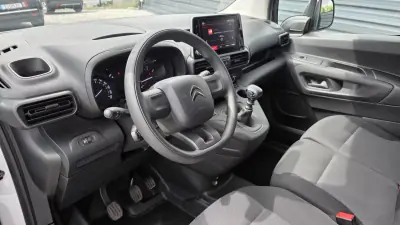 Citroën Berlingo 2022 - 14450 EUR, 77000 km - AUTO.MOTO.pt - 77000km - foto 13 de 24