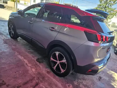 Peugeot 3008 2020 - 13999 EUR, 104000 km - AUTO.MOTO.pt - 104000km - foto 5 de 14