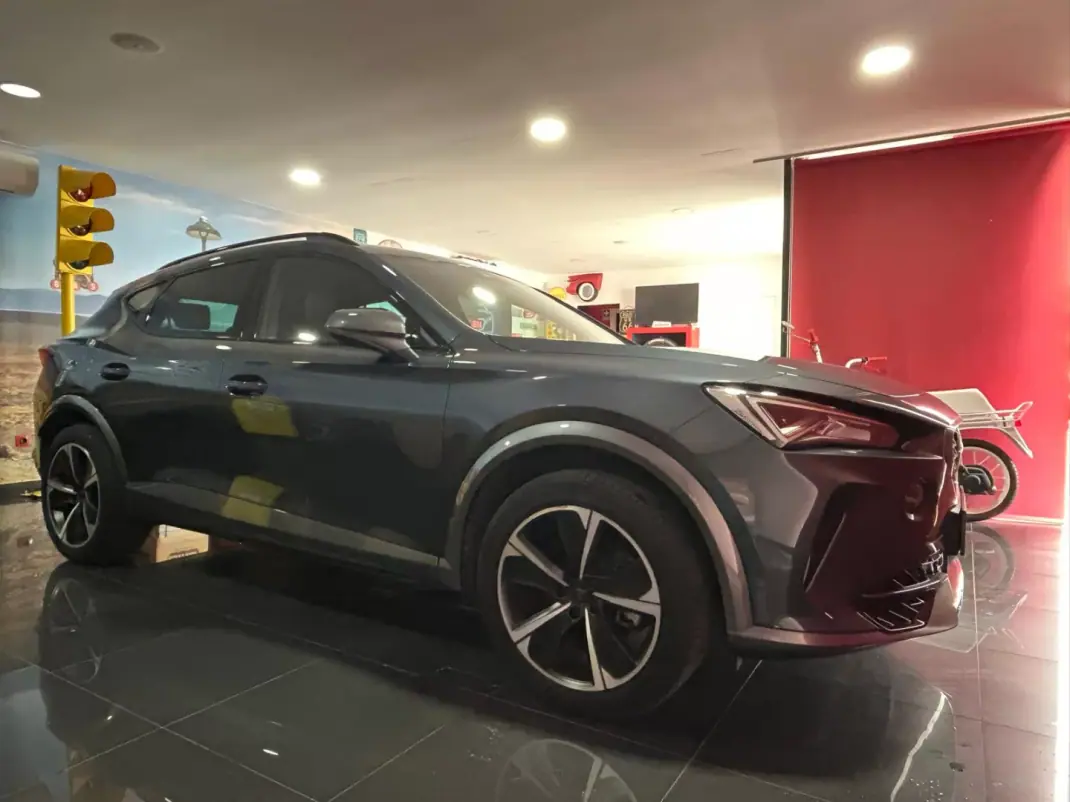 Cupra Formentor 2021 - 27000 EUR, 75000 km - AUTO.MOTO.pt - 75000km - foto 7 de 29
