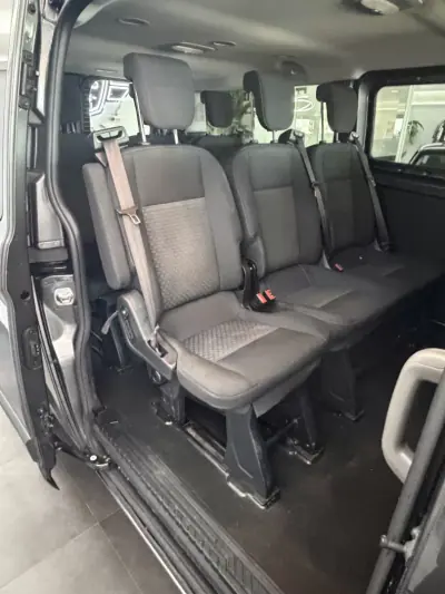 Ford Transit Custom 2022 - 34000 EUR, 140000 km - AUTO.MOTO.pt - 140000km - foto 10 de 16