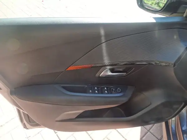Peugeot 208 2022 - 14300 EUR, 68253 km - AUTO.MOTO.pt - 68253km - foto 19 de 19