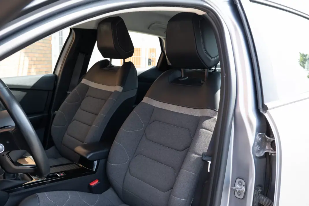 Citroën C4 2022 - 19450 EUR, 80400 km - AUTO.MOTO.pt - 80400km - foto 19 de 19