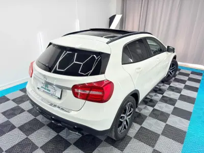 Mercedes-Benz GLA 200 2014 - 14000 EUR, 265000 km - AUTO.MOTO.pt - 265000km - foto 8 de 20