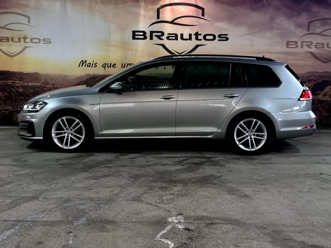 Volkswagen Golf Variant 2018 - 26900 EUR, 138021 km - AUTO.MOTO.pt - 138021km - foto 4 de 32