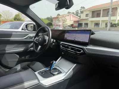 BMW i4 2022 - 36000 EUR, 129874 km - AUTO.MOTO.pt - 129874km - foto 6 de 9
