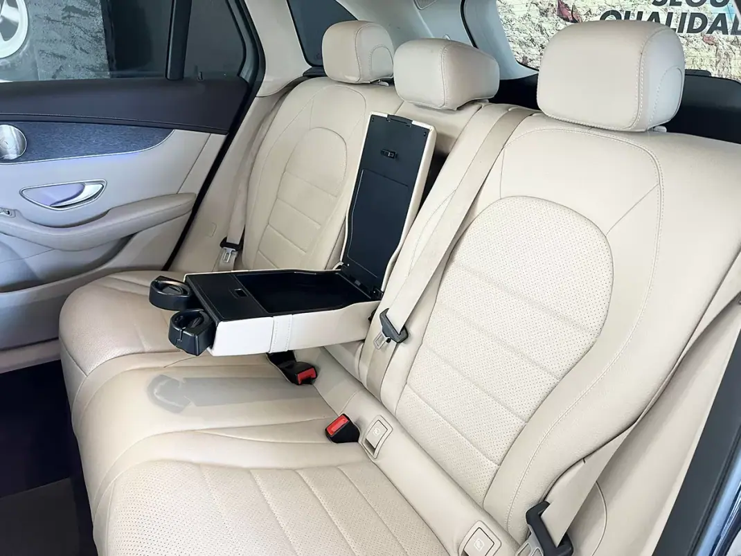 Mercedes-Benz GLC 300 2021 - 39900 EUR, 116839 km - AUTO.MOTO.pt - 116839km - foto 20 de 22