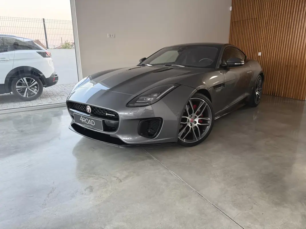 Jaguar F-Type 2018 - 46000 EUR, 64300 km - AUTO.MOTO.pt - 64300km - foto 6 de 135