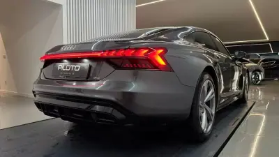 Audi e-tron GT 2022 - 57990 EUR, 59200 km - AUTO.MOTO.pt - 59200km - foto 10 de 28