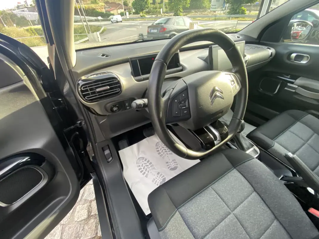 Citroën C4 Cactus 2019 - 18750 EUR, 72912 km - AUTO.MOTO.pt - 72912km - foto 18 de 54