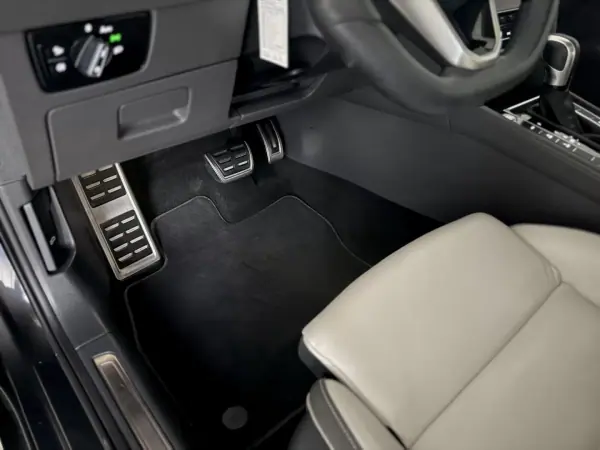 Volkswagen Arteon Shooting Brake 2021 - 23500 EUR, 168600 km - AUTO.MOTO.pt - 168600km - foto 133 de 144