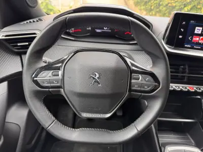 Peugeot 2008 2023 - 16500 EUR, 36030 km - AUTO.MOTO.pt - 36030km - foto 11 de 22