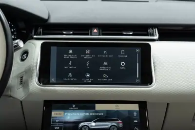 Land Rover Range Rover Velar 2021 - 54950 EUR, 46000 km - AUTO.MOTO.pt - 46000km - foto 30 de 53