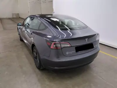 Tesla Model 3 2024 - 35900 EUR, 34700 km - foto 5 de 13