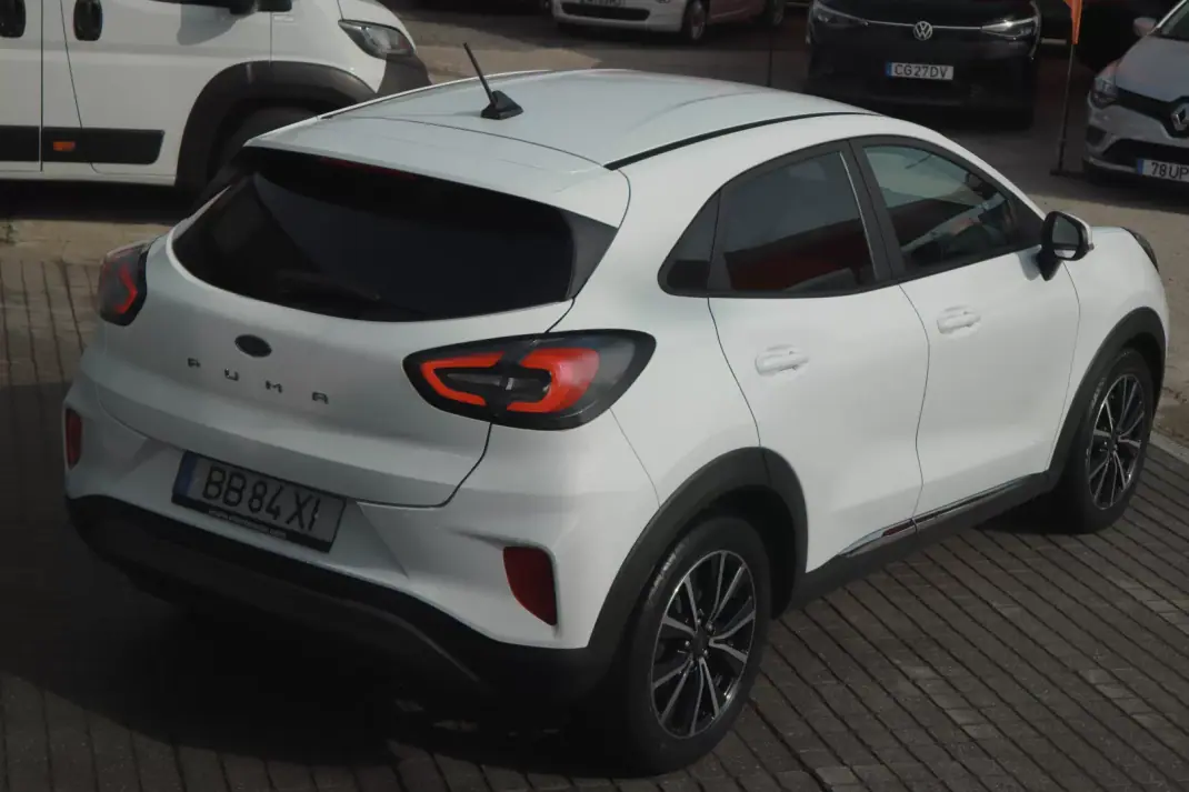 Ford Puma 2023 - 16980 EUR, 89960 km - AUTO.MOTO.pt - 89960km - foto 13 de 20