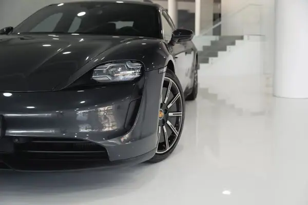 Porsche Taycan 2020 - 59950 EUR, 87282 km - AUTO.MOTO.pt - 87282km - foto 5 de 46