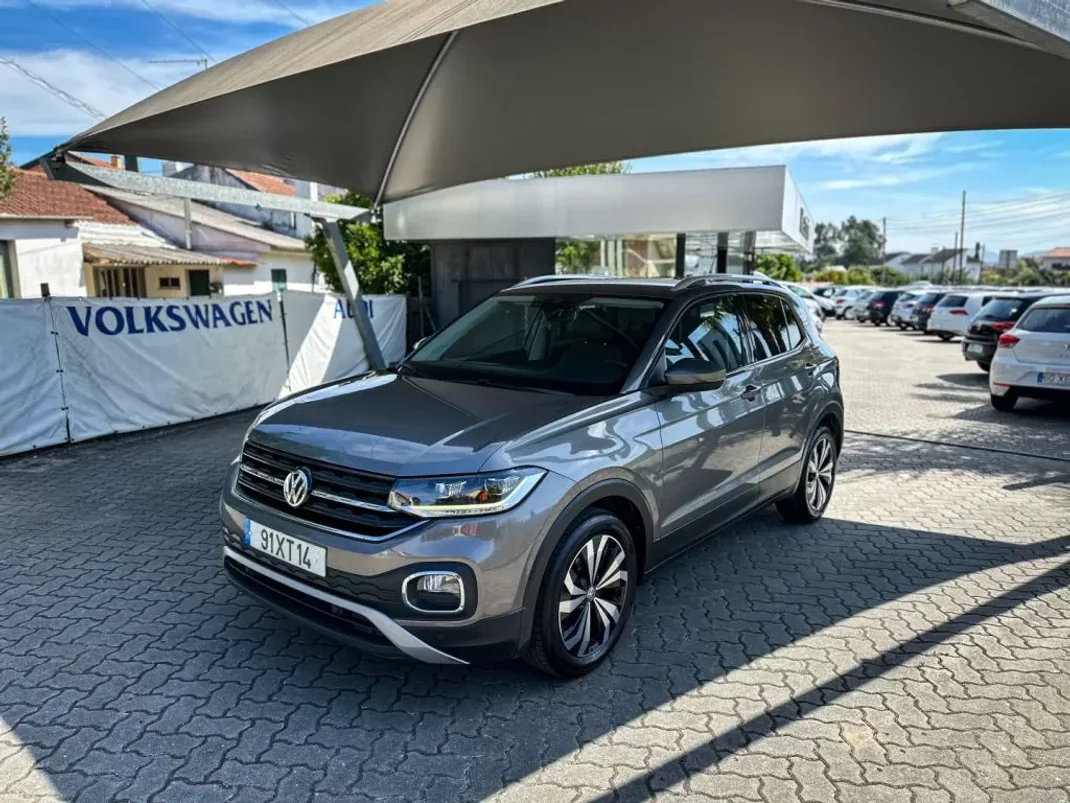 Volkswagen T-Cross 2019 - 15990 EUR, 140000 km - AUTO.MOTO.pt - 140000km - foto 9 de 12