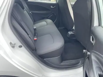 Renault Zoe 2020 - 14800 EUR, 56840 km - AUTO.MOTO.pt - 56840km - foto 20 de 42