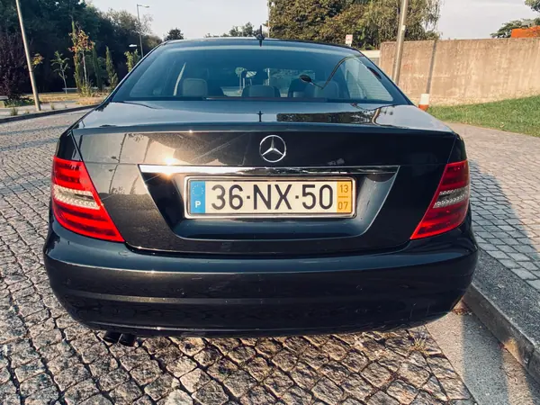 Mercedes-Benz C 180 2013 - 15000 EUR, 164000 km - 164000km - foto 8 de 15