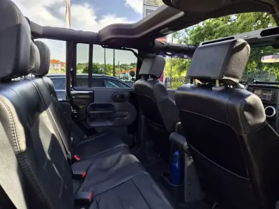 Jeep Wrangler Unlimited 2010 - 39000 EUR, 169000 km - AUTO.MOTO.pt - 169000km - foto 24 de 26