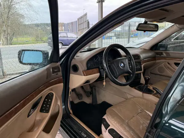 BMW 525 1998 - 3950 EUR, 317732 km - AUTO.MOTO.pt - 317732km - foto 17 de 24