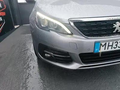 Peugeot 308 2020 - 13900 EUR, 168102 km - AUTO.MOTO.pt - 168102km - foto 9 de 28