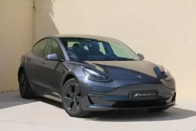 Tesla Model 3 2023 - 28990 EUR, 114500 km - AUTO.MOTO.pt - 114500km - foto 1 de 5