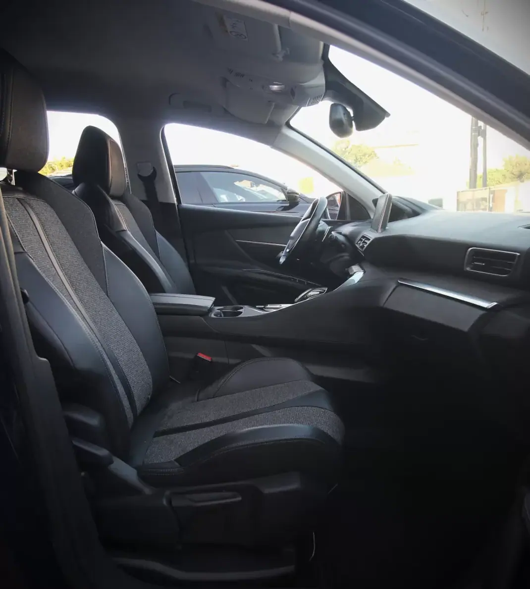 Peugeot 3008 2019 - 15990 EUR, 136300 km - 136300km - foto 24 de 31