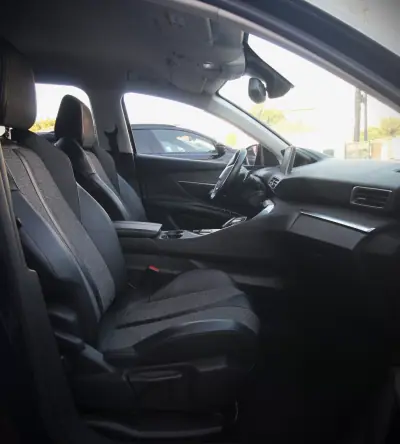 Peugeot 3008 2019 - 15990 EUR, 136300 km - 136300km - foto 24 de 31