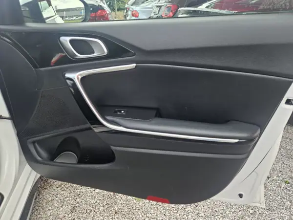 Kia ProCeed 2020 - 17400 EUR, 119400 km - AUTO.MOTO.pt - 119400km - foto 63 de 69