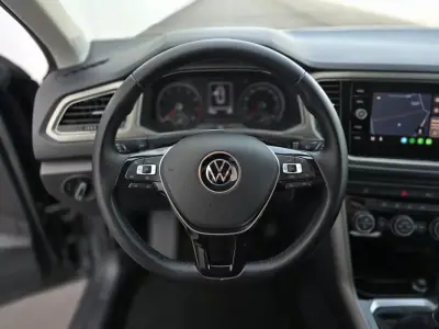 Volkswagen T-Roc 2021 - 17750 EUR, 72400 km - AUTO.MOTO.pt - 72400km - foto 17 de 37