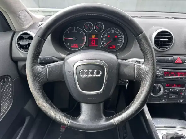 Audi A3 Sportback 2007 - 5900 EUR, 350000 km - AUTO.MOTO.pt - 350000km - foto 36 de 49