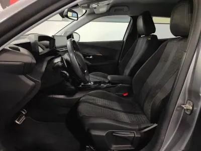 Peugeot 2008 2021 - 16500 EUR, 65000 km - AUTO.MOTO.pt - 65000km - foto 30 de 59