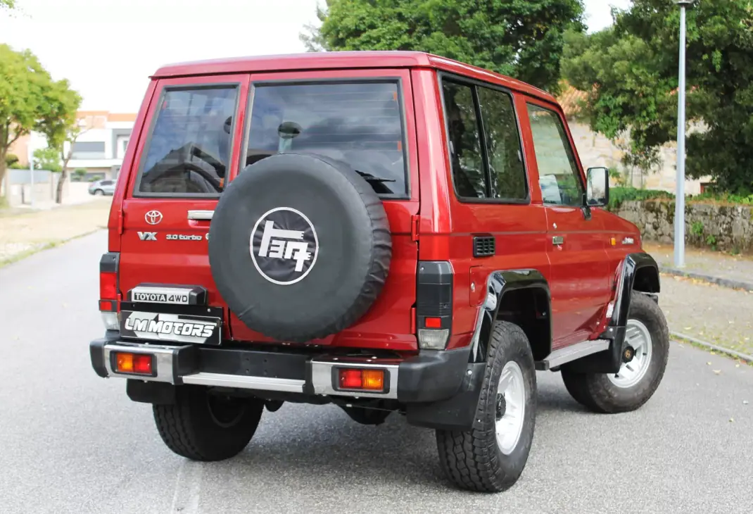 Toyota Land Cruiser 1994 - 38000 EUR, 318000 km - AUTO.MOTO.pt - 318000km - foto 10 de 46