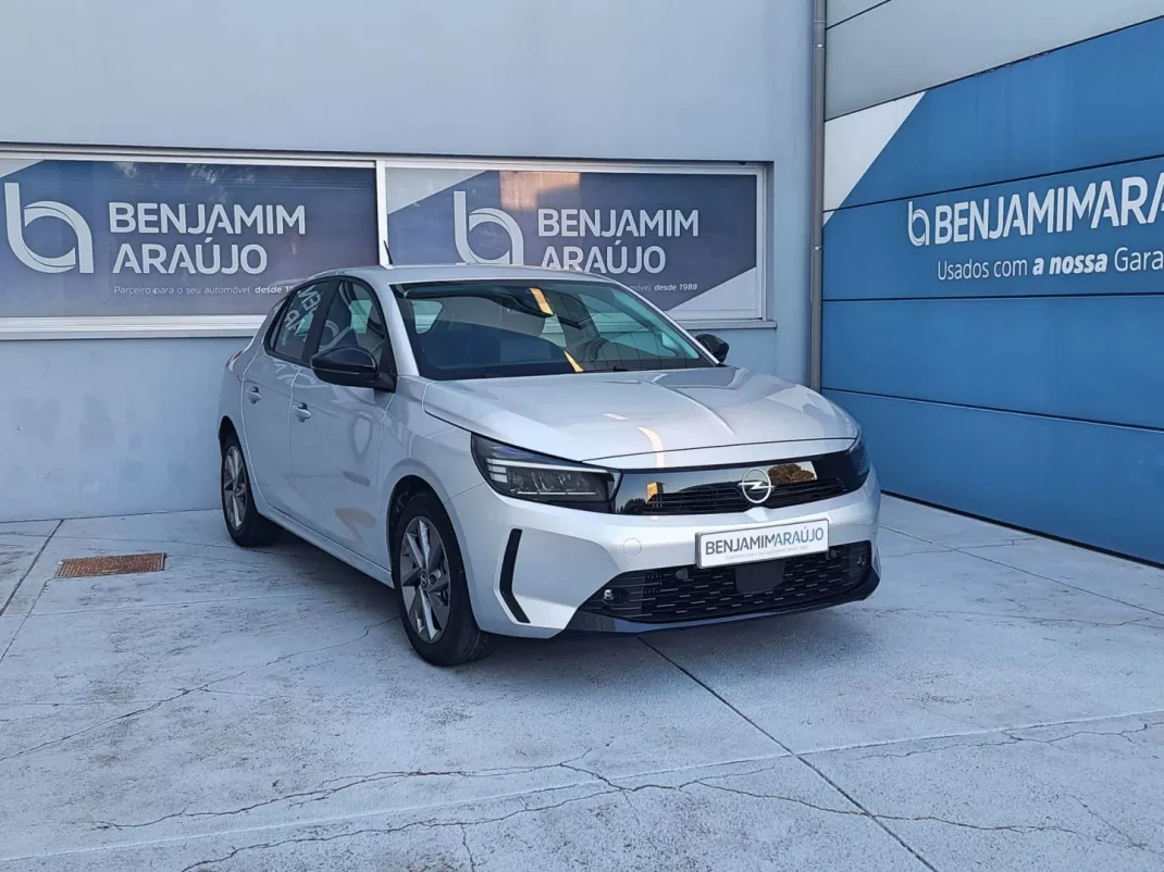 Opel Corsa 2023 - 19500 EUR, 20521 km - AUTO.MOTO.pt - 20521km - foto 1 de 24