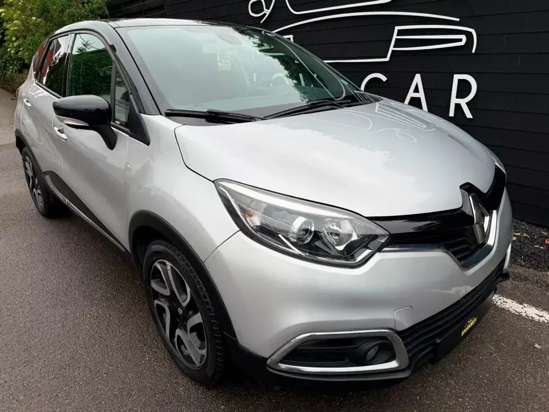 Renault Captur 2016 - 10890 EUR, 122412 km - AUTO.MOTO.pt - 122412km - foto 2 de 11