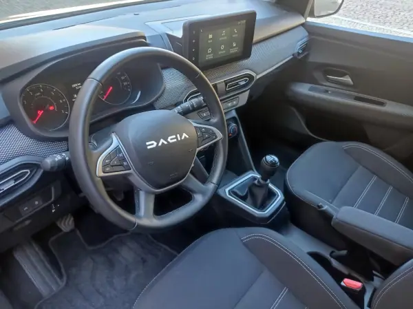 Dacia Sandero 2025 - 15990 EUR, 24500 km - AUTO.MOTO.pt - 24500km - foto 15 de 17