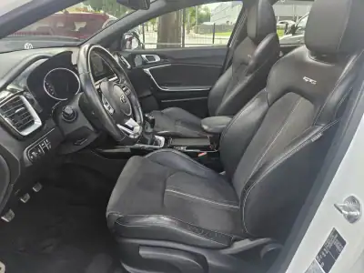 Kia ProCeed 2020 - 17400 EUR, 119400 km - AUTO.MOTO.pt - 119400km - foto 33 de 69