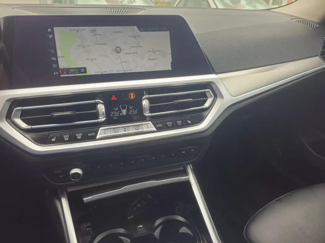 BMW 320 2020 - 24990 EUR, 126000 km - 126000km - foto 8 de 18