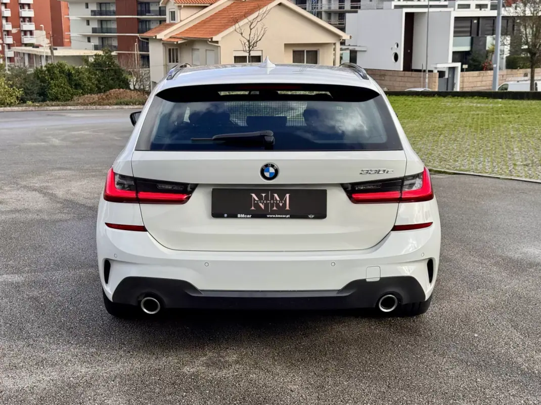 BMW 330 2020 - 32990 EUR, 44000 km - AUTO.MOTO.pt - 44000km - foto 5 de 33