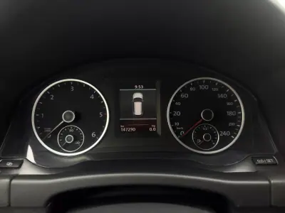 Volkswagen Tiguan 2011 - 13800 EUR, 147290 km - AUTO.MOTO.pt - 147290km - foto 18 de 26