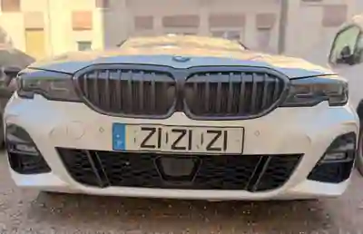 BMW 320 2019 - 29666 EUR, 138500 km - 138500km - foto 6 de 14