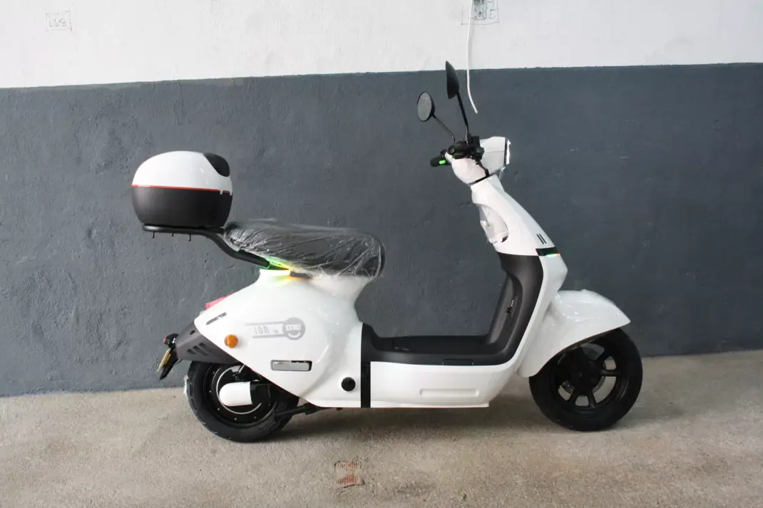 2026 - 1550 EUR, 0 km - foto 5 de 9