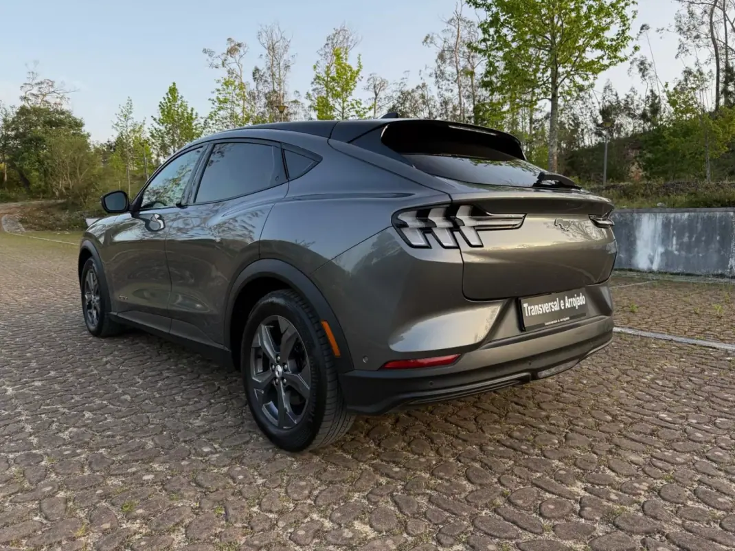 Ford Mustang Mach-E 2022 - 25900 EUR, 139000 km - AUTO.MOTO.pt - 139000km - foto 14 de 19