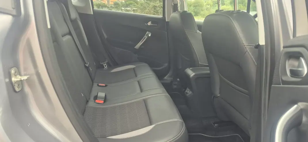 Peugeot 2008 2015 - 10750 EUR, 51000 km - 51000km - foto 21 de 26
