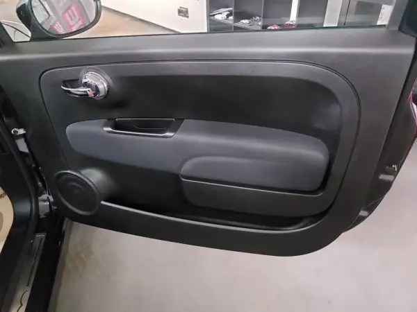 Fiat 500C 2020 - 12490 EUR, 23326 km - AUTO.MOTO.pt - 23326km - foto 16 de 34