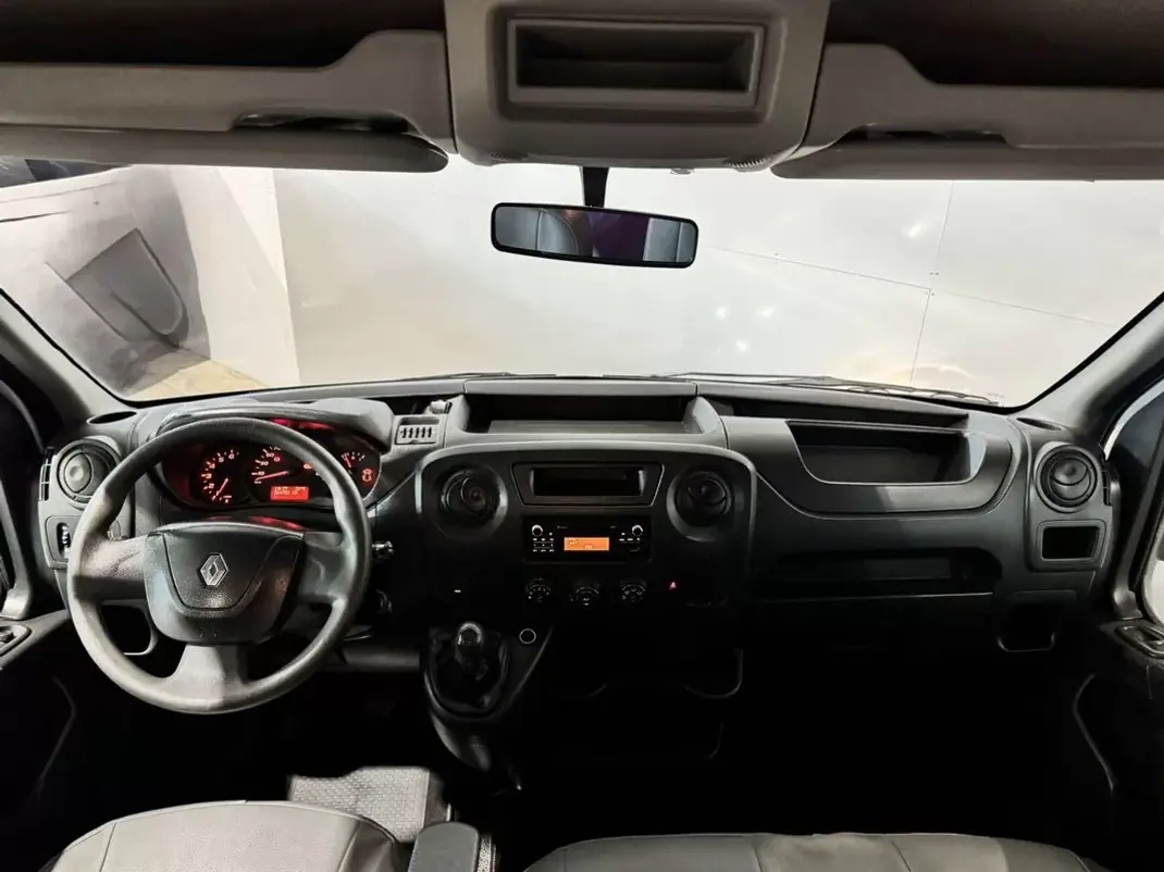 Renault Master 2019 - 18490 EUR, 264950 km - 264950km - foto 3 de 38