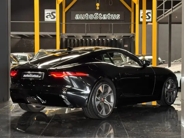Jaguar F-Type 2023 - 69990 EUR, 23000 km - AUTO.MOTO.pt - 23000km - foto 13 de 30