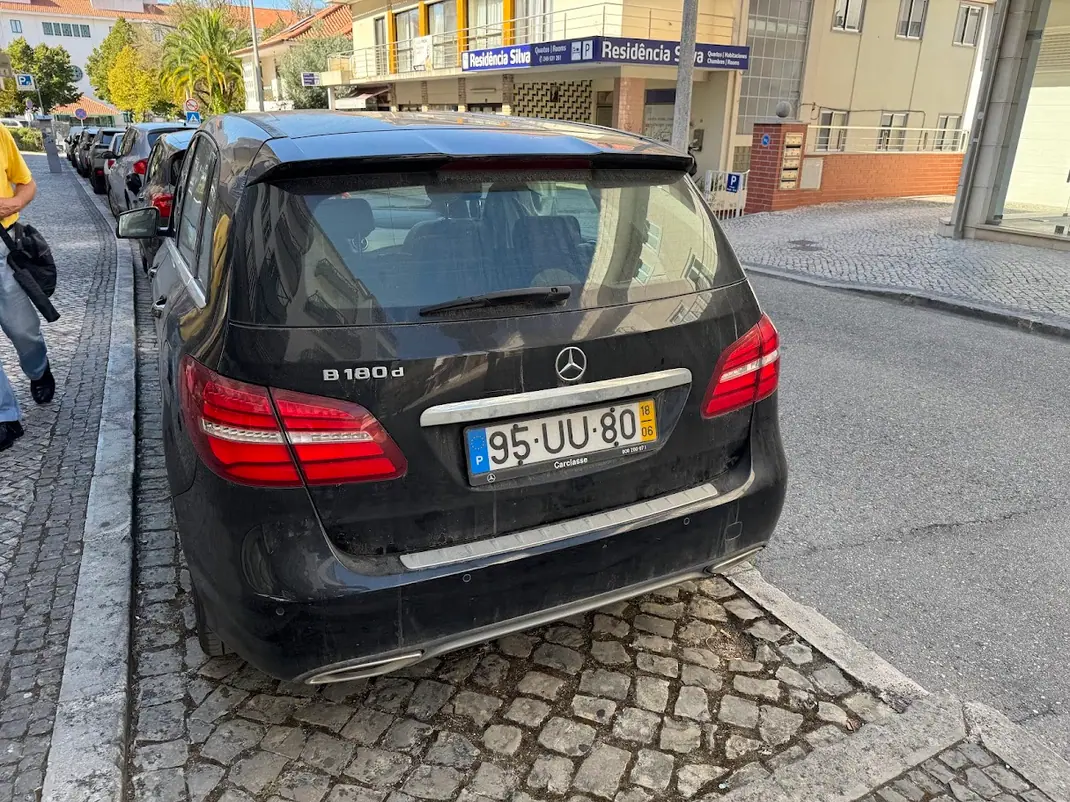 Mercedes-Benz B 180 2018 - 14500 EUR, 106000 km - AUTO.MOTO.pt - 106000km - foto 7 de 10