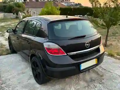 Opel Astra 2004 — foto 4 de 8